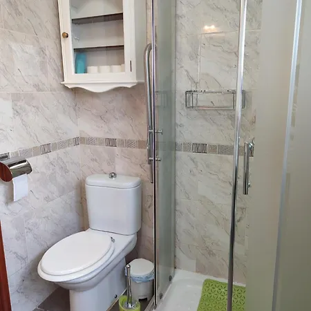 Tartanas Two Bedroom Дом отдыха *